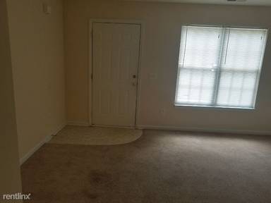 Main picture of 20 Red Ln