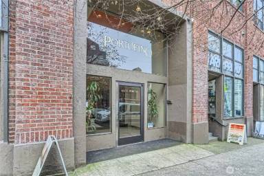 Main picture of 417 E Pine St