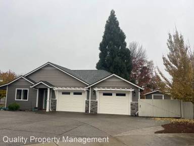 Main picture of 109 Greenmoor Dr