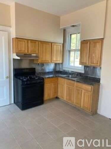 Main picture of 825 1st Pl