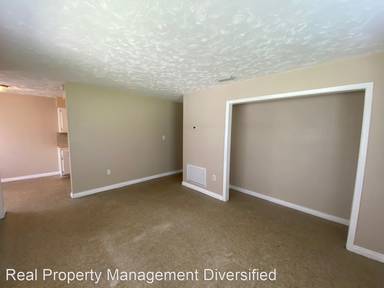 Main picture of 103 Forest St