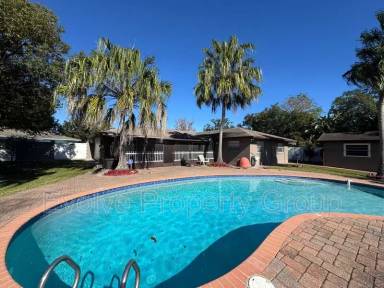 Main picture of 724 Forest Glen Ct