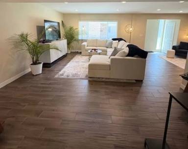 Main picture of 735 E Three Fountains Cir