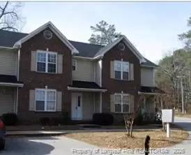 Main picture of 810 Lewis St