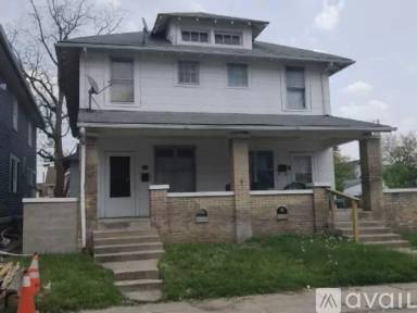 Main picture of 201 N Gray St