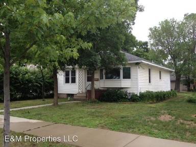 Main picture of 1024 13th Ave S