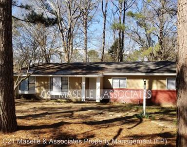 Main picture of 932 Woodville Dr