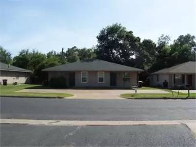 Main picture of 3304 Normand Dr