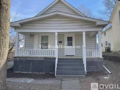 Main picture of 121 S Willis Ave