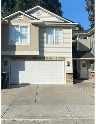 Main picture of 664 Plum Creek Ln