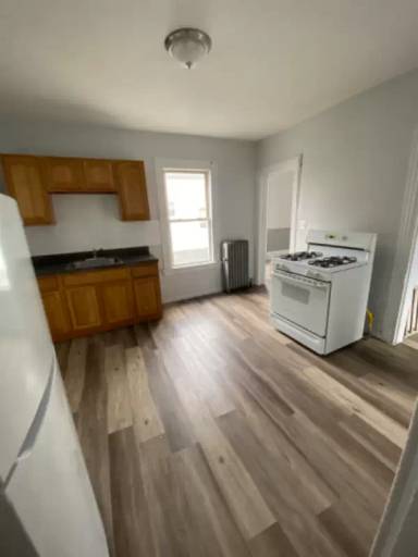 Main picture of 184 Fairmount Ave