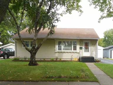 Main picture of 3324 Seward Ave