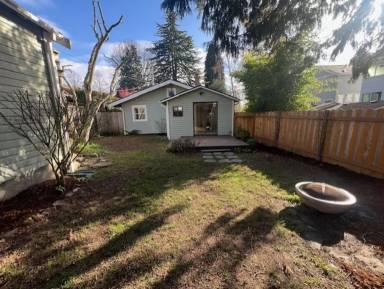 Main picture of 4320 SW Mills St