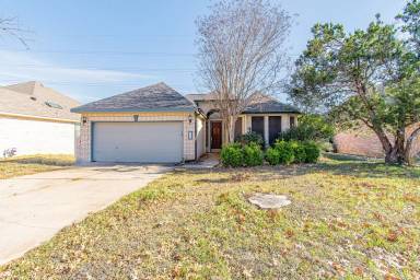 Main picture of 1206 Willow Creek Dr