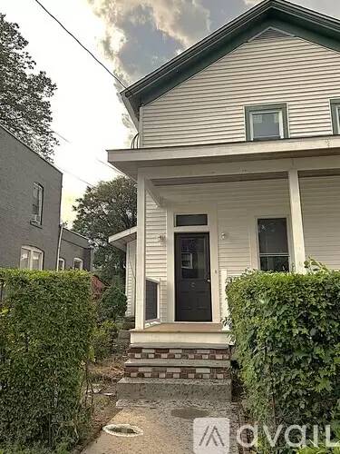 Main picture of 11 Hermance St