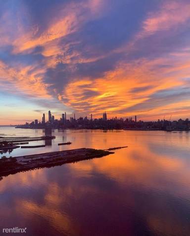 Main picture of Mandalay on the Hudson