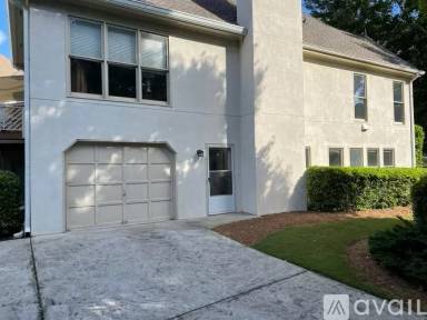 Main picture of 2700 Chandon Pl
