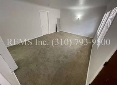 Main picture of 15812-15816 Hawthorne Blvd Apartments