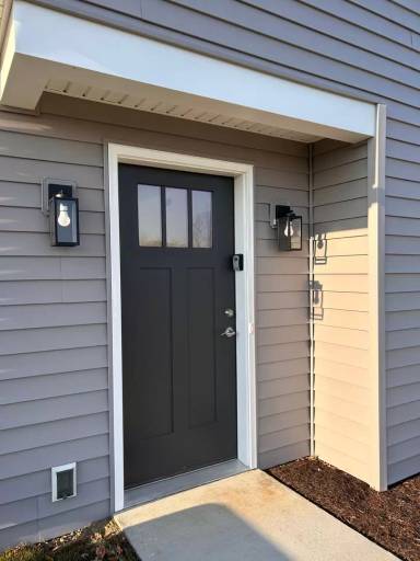 Main picture of 102 Pilgrim Dr