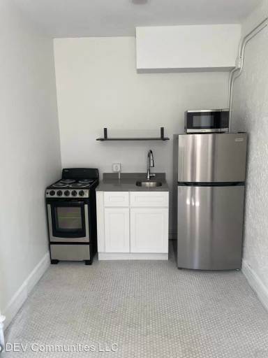 Main picture of 732 18th St