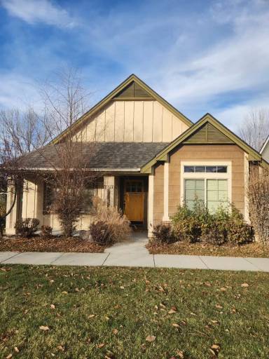 Main picture of 2763 E Deerhill Dr