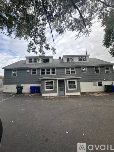 Main picture of 283 S Mammoth Rd