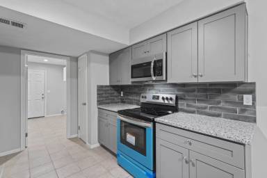 Main picture of 16306 W 141st Ter