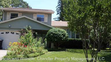 Main picture of 432 W Farmington Rd