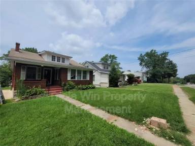 Main picture of 2965 Kincaid Ave