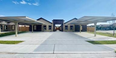 Main picture of 3908 Valeria St