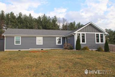Main picture of 3205 Oak Ridge Rd