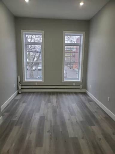 Main picture of 141 Monticello Ave