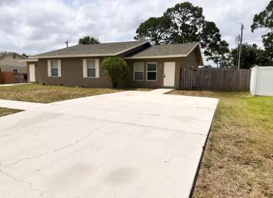 Main picture of 6171 Heather St