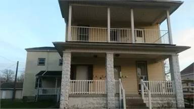 Main picture of 115 E 2nd St