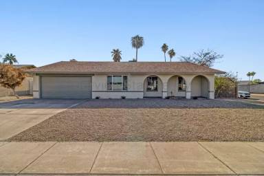Main picture of 2331 E Manhatton Dr