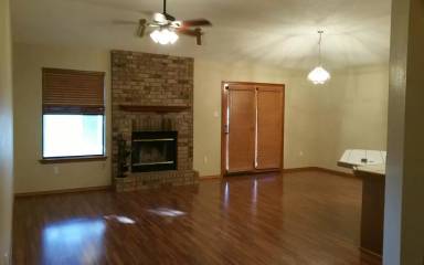 Main picture of 100 Wilmington Cir