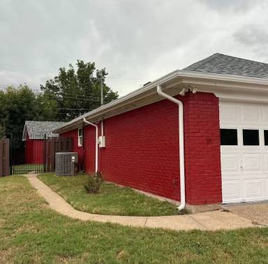 Main picture of 1500 Hyde Park Blvd