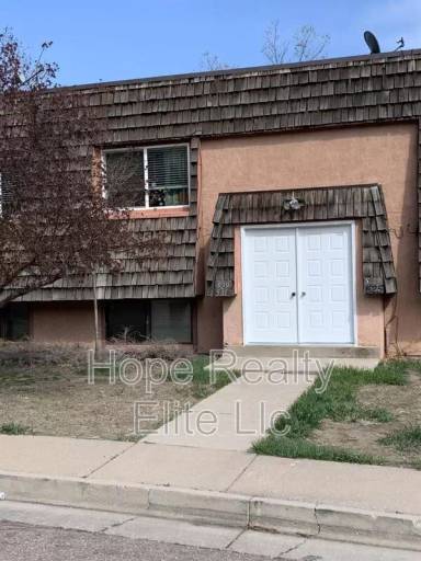 Main picture of 533 Superior St