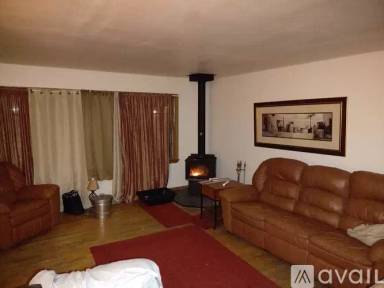 Main picture of 2612 S 51st St