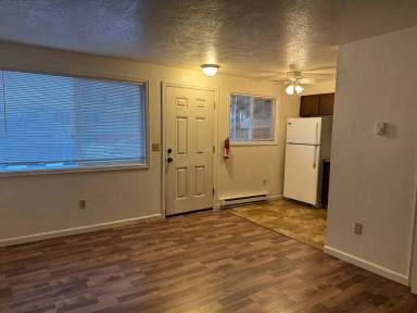 Main picture of 119 E Borah Ave