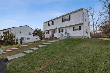 Main picture of 62 Forest Brook Rd