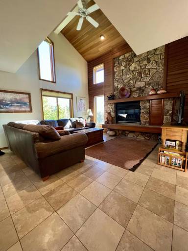 Main picture of 1133 Redwoods Dr