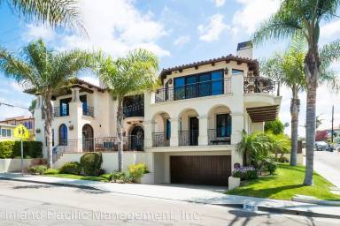 Main picture of 905 15th Pl