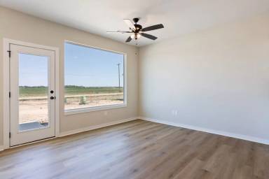 Main picture of 12515 W Blanford St