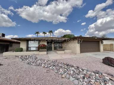 Main picture of 1762 W Isleta Ave