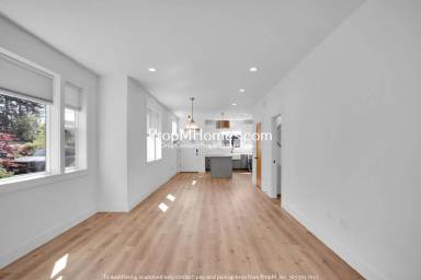 Main picture of 6520 SE 70th Ave