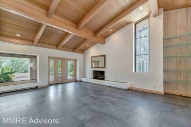 Main picture of 6107 N Palo Cristi Rd