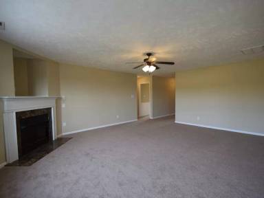 Main picture of 225 Bent Oak Ct