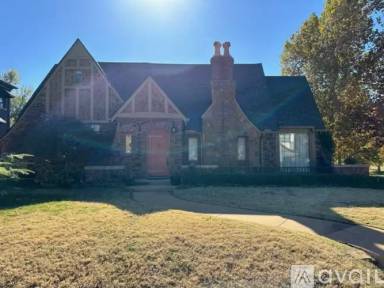 Main picture of 248 NW 35th St