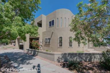 Main picture of 315 11th St SW